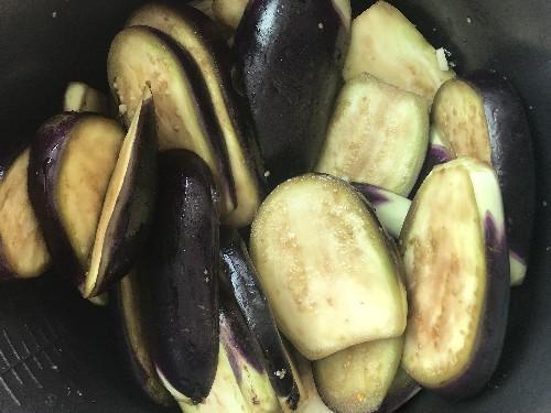 黑茄瓜适合煮了吃,营养丰富的煮食佳品