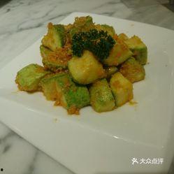 黑瓜吃料入口,美味入口的味蕾盛宴