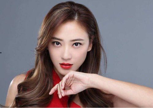 女明星爆料吃瓜,女明星亲述幕后真相，吃瓜群众沸腾了！