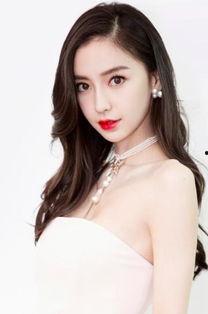 吃瓜爆料杨颖,娱乐圈的瓜田，她如何成为焦点人物？