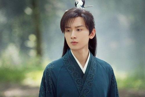 吃瓜博主爆料成毅,神秘事件引网友热议