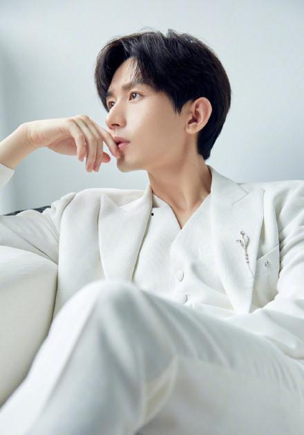 罗云熙爆料吃瓜,一场吃瓜大戏背后的真相