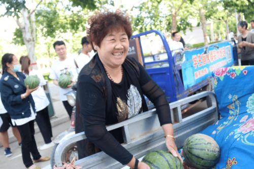 今日吃瓜-五一王老师