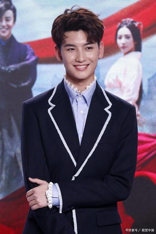 吃瓜爆料黄俊捷视频,揭秘娱乐圈不为人知的幕后真相