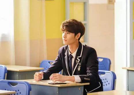 吃瓜爆料黄俊捷视频,揭秘娱乐圈不为人知的幕后真相