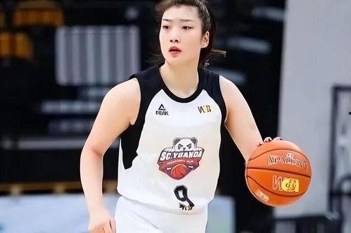 吃瓜爆料女篮李梦,女篮界的吃瓜爆料女王